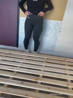 几个舞蹈培训班的学妹穿上丝袜拍摄被撕破丝袜咸猪手淫猥大胸眼镜妹被抠逼给摄影师打飞机12