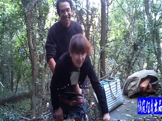 密林处固定炮点摄像头偸拍几对男女的廉价肉体交易内射4
