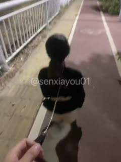 这周日，你有空吗？对不起，你多加了一个逗号。