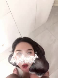 这么骚的母狗 大家不一起玩就太可惜了 (2)