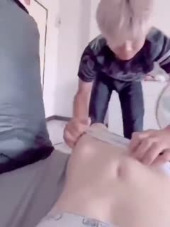 推特【帝都小夫妻〗穿老公买的黑丝见网友2