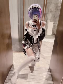 推特极品白虎萝莉『kitty不吃鱼』一字马紫薇被男主调教啪啪乖的狠31