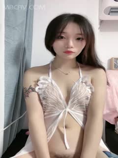 外表清純迷人小姐姐,性感紅嘴唇,穿上黑絲襪秀美腿,寂寞壹個人默默紫薇